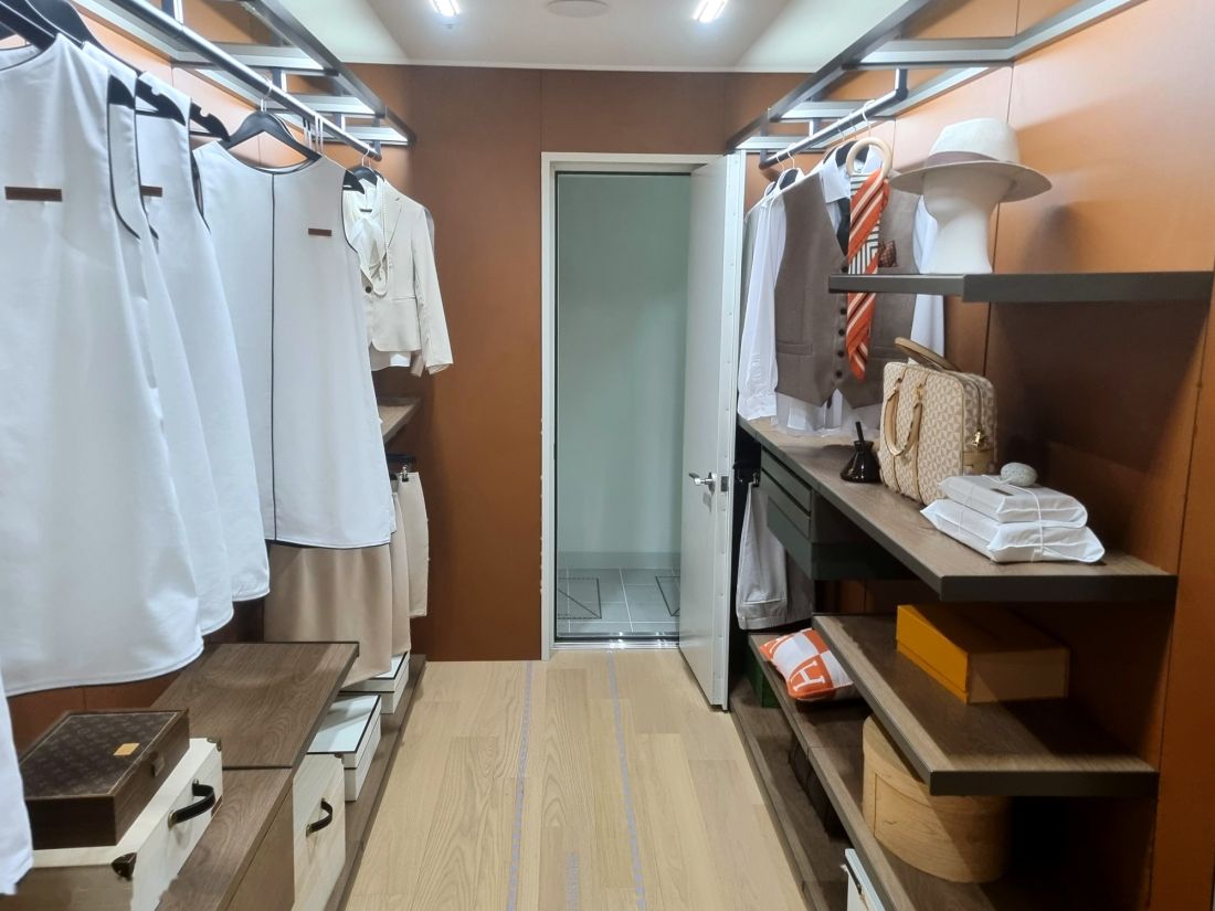 전용 113㎡ 드레스룸